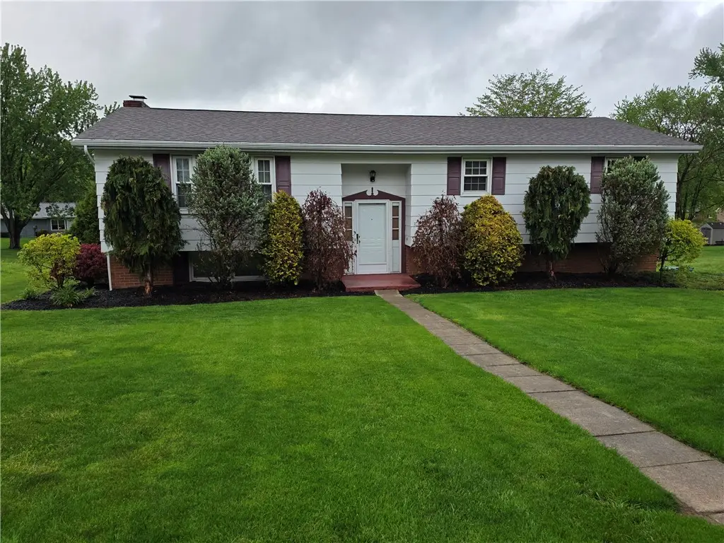 2639 Shelly Dr, Indiana, PA 15701 - #1