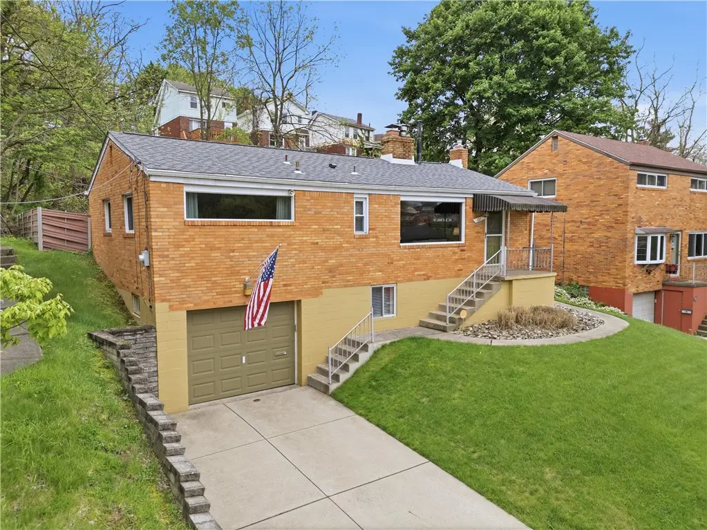 227 Minooka St, Pittsburgh, PA 15210 - #1