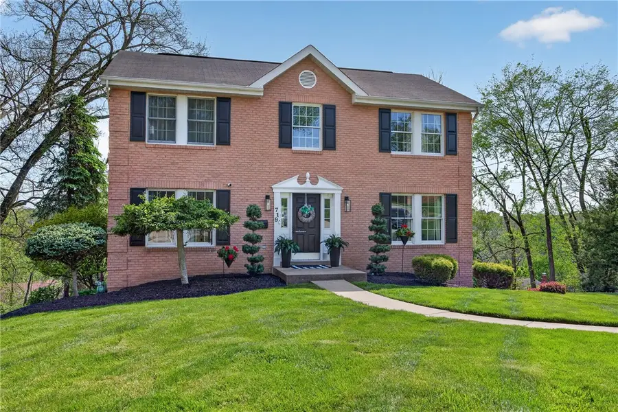 719 Marvle Valley Dr, Bethel Park, PA 15102 - #3
