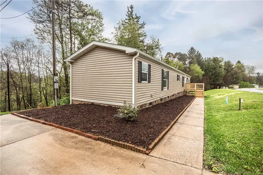 220 Polo Dr, Shelocta, PA 15774 - #2