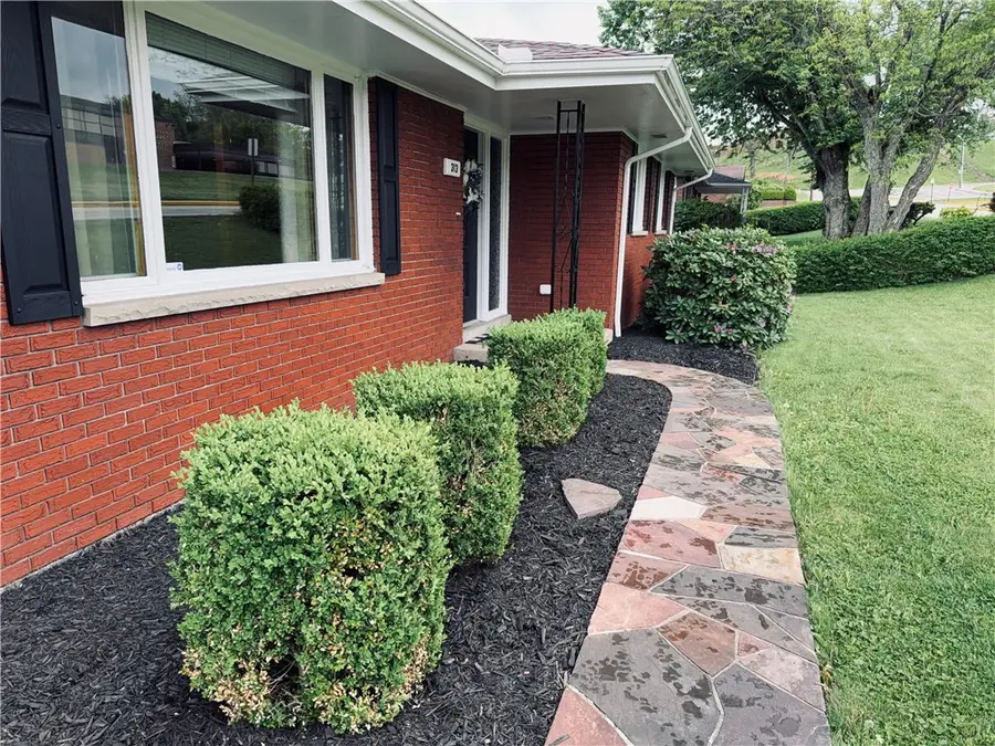 313 Crest Avenue, Rostraver, PA 15012 - #2