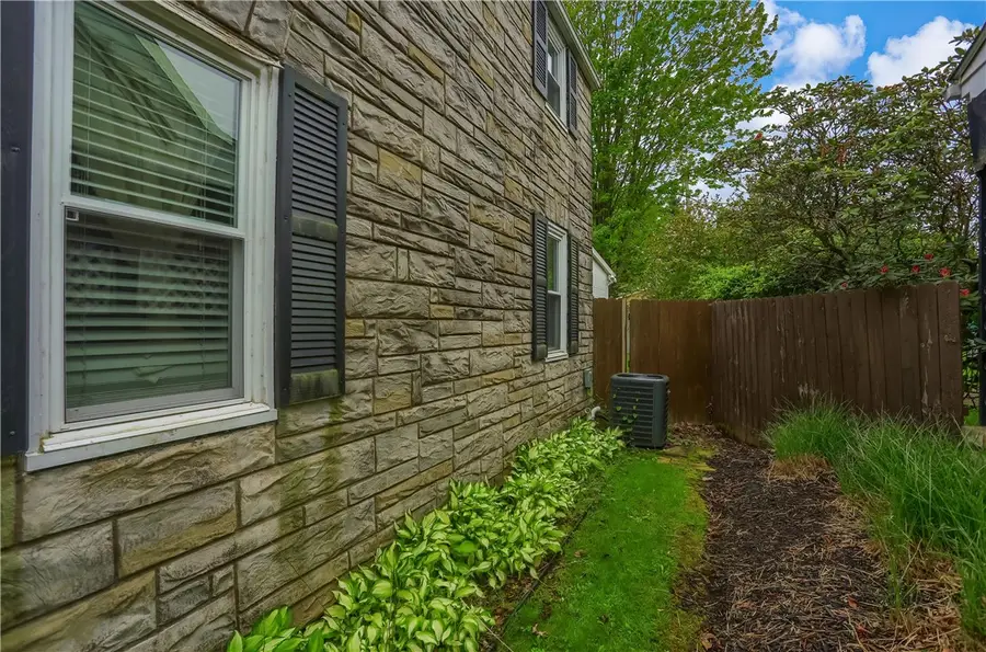1315 Princeton Avenue, Natrona Heights, PA 15065 - #3