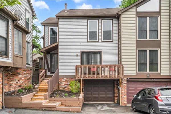 320 Spring Run Dr, Monroeville, PA 15146