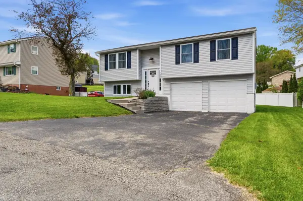 125 Wren Way, Washington, PA 15301