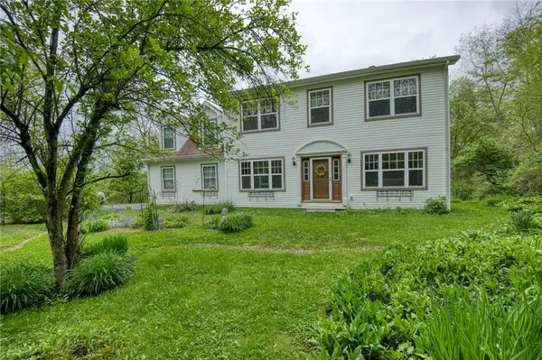 64 Shuster Rd, Gibsonia, PA 15044