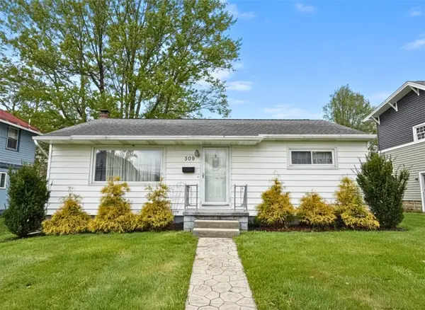 309 Woodland Ave, Grove City, PA 16127