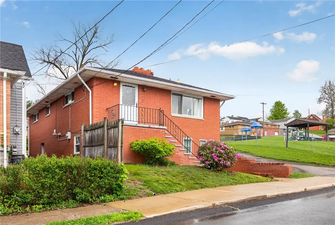 537 Franklin Ave, Canonsburg, PA 15317 - #1