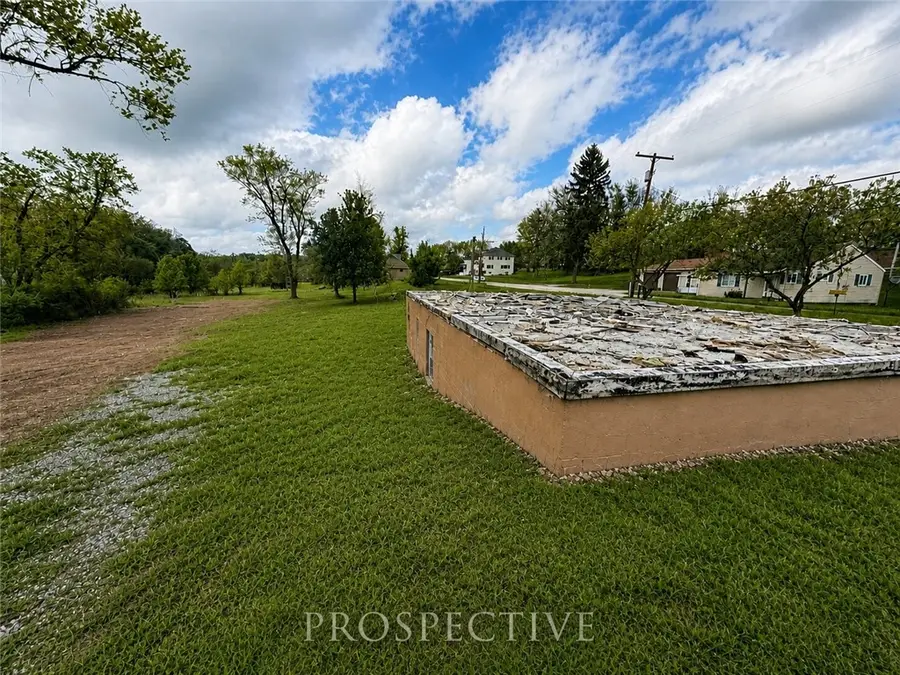 269 Thompson Rd, Acme, PA 15610 - #3