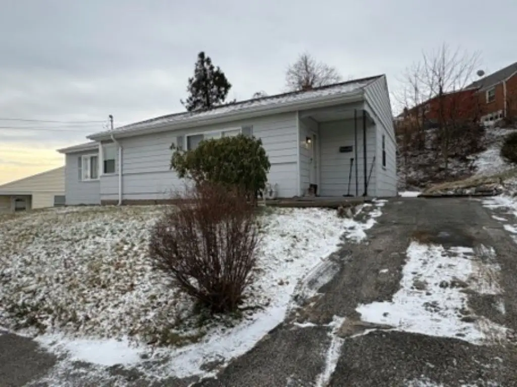 318 Dersam St, McKeesport, PA 15133 - #1