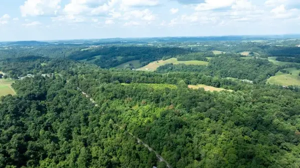 330 Ridgewood Dr, Fredericktown, PA 15333