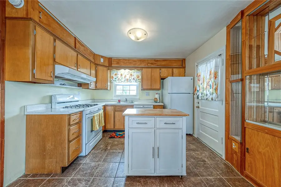 1816 Cardinal Ave, Aliquippa, PA 15001 - #3