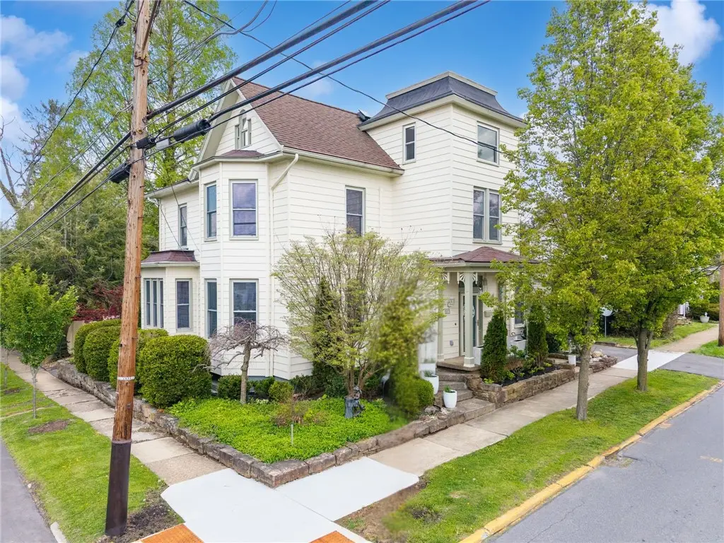 839 Chestnut St, Indiana, PA 15701 - #1