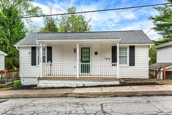 2842 Italy Rd, Export, PA 15632