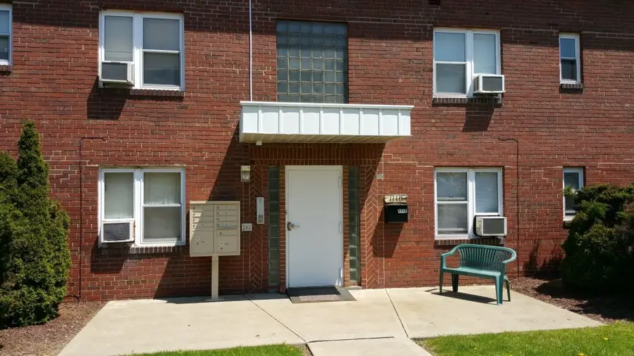 1110 Overland Ave, Duquesne, PA 15110 - #2