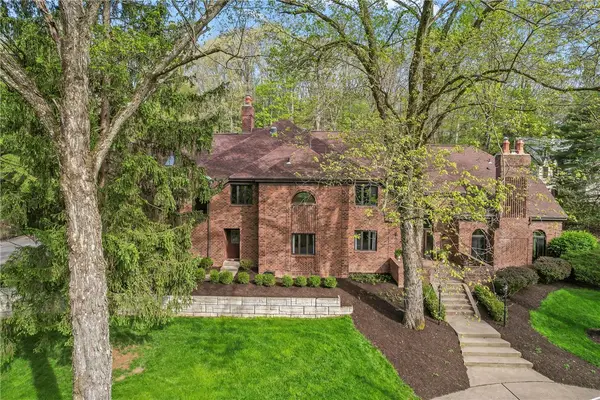 609 Lincoln Rd., Bradfordwoods, PA 15015