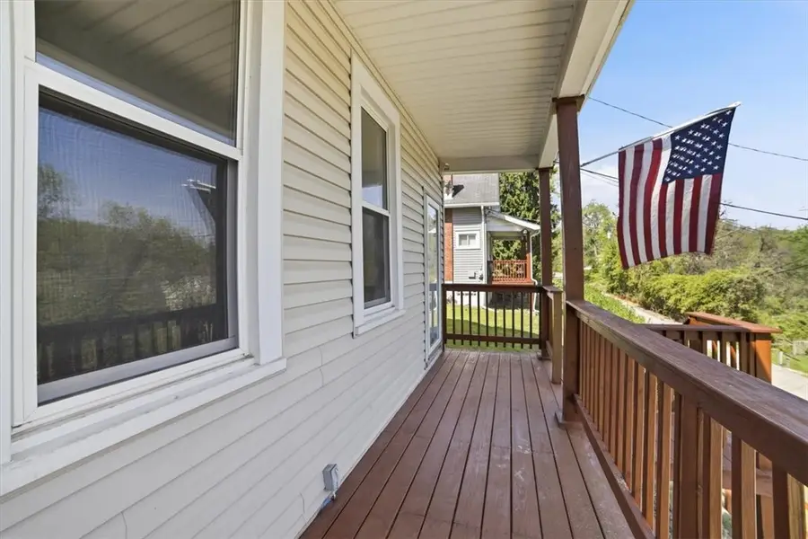1237 Ledgedale St, Pittsburgh, PA 15205 - #3