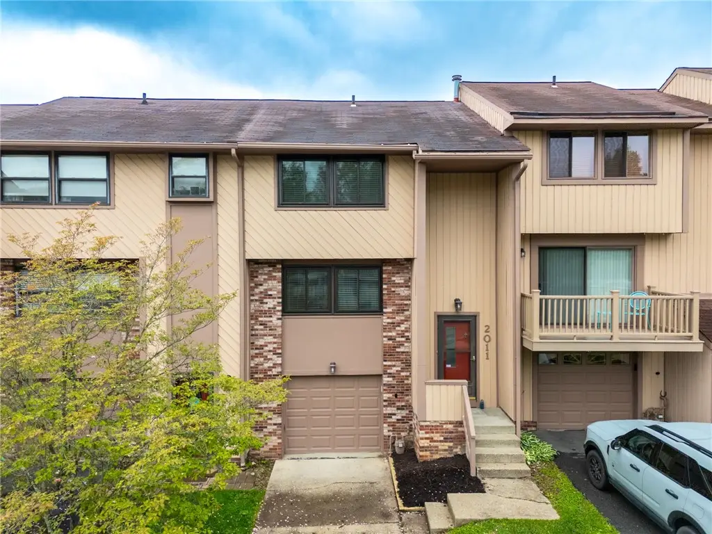 2011 Clearfork Rd, Bridgeville, PA 15017 - #1