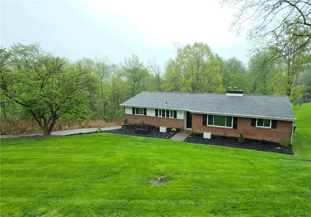 75 Woodside Dr, Washington, PA 15301 - #1