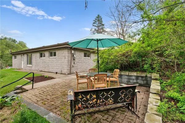 5946 Poketa Rd, Verona, PA 15147