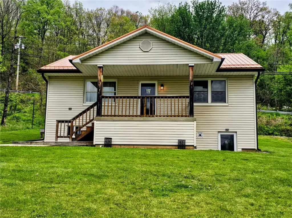 112 Patti Ln, Aliquippa, PA 15001 - #1
