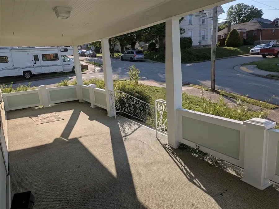 727 N 1st Street, Jeannette, PA 15644 - #3