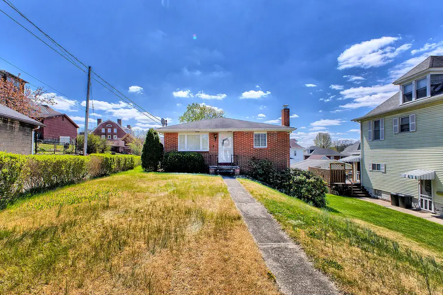 12 Barclay Street, Greensburg, PA 15601 - #2