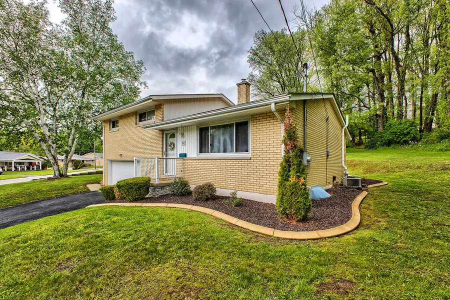 56 Meadowbrook Avenue, Greensburg, PA 15601 - #2