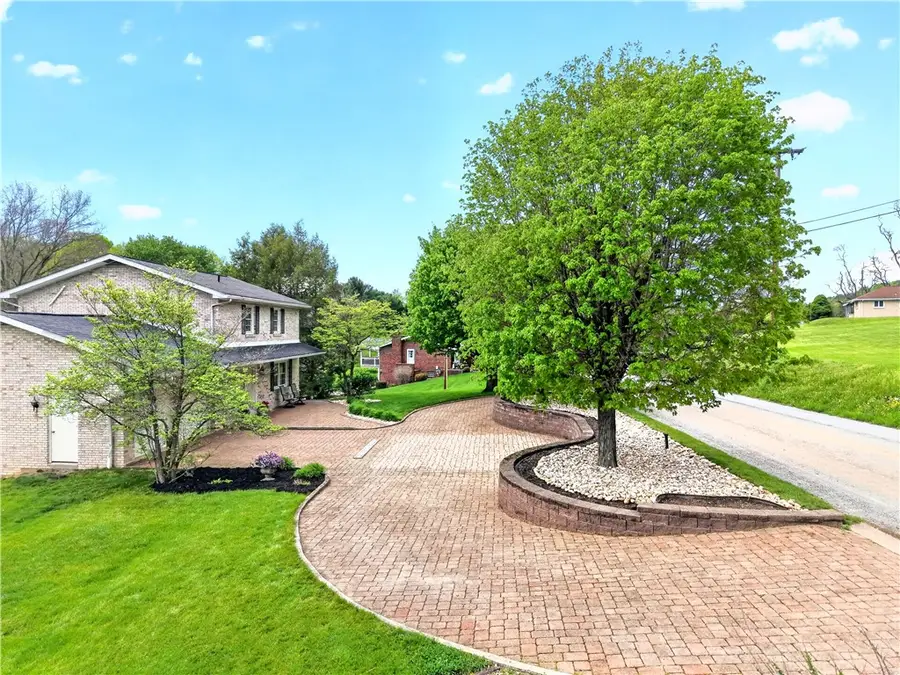 709 Vernon Dr, Rostraver Township, PA 15012 - #3