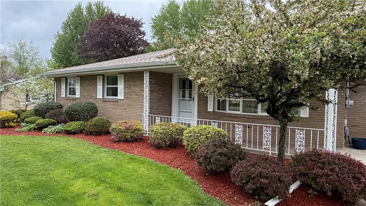 195 Donald Rd, Hermitage, PA 16148 - #1