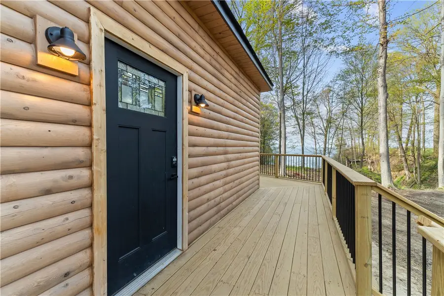 8498 E Lake, Erie, PA 16511 - #2