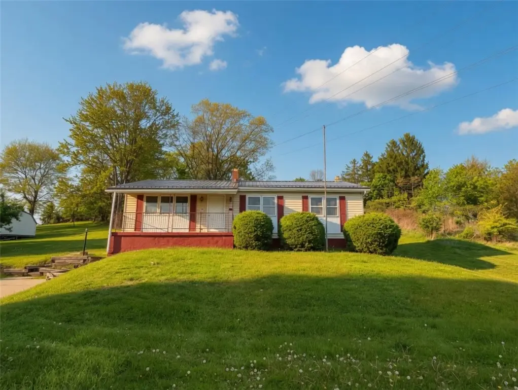 109 New Orchard Dr, Tarentum, PA 15084 - #1
