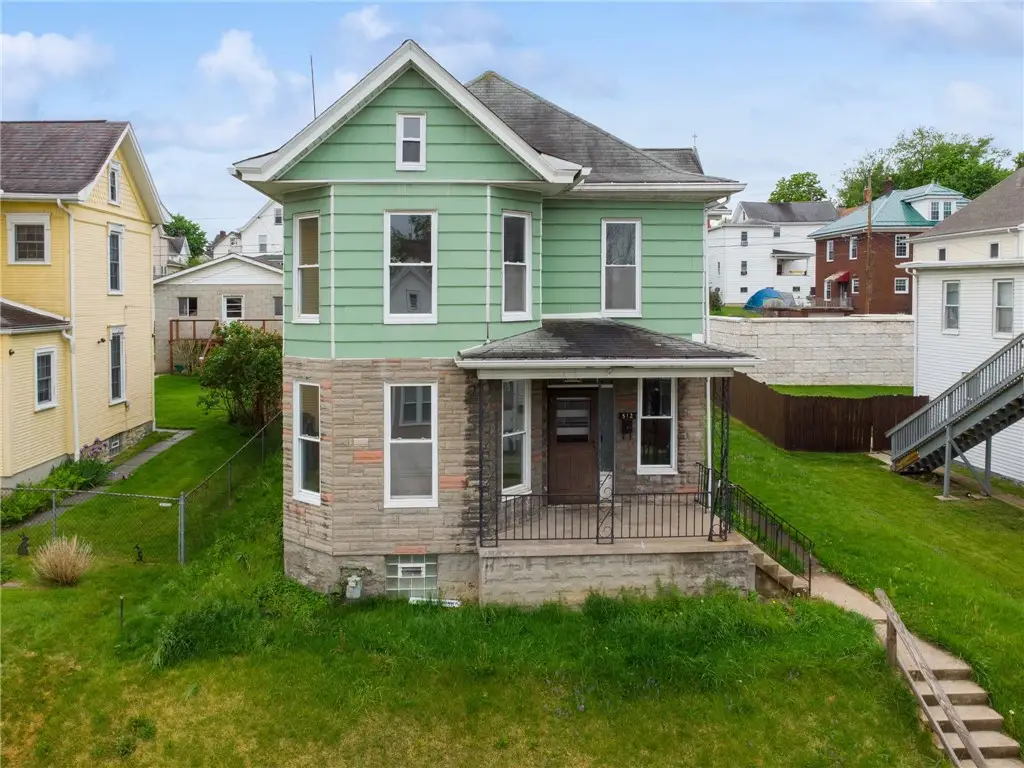 512 Sidney St, Greensburg, PA 15601 - #1