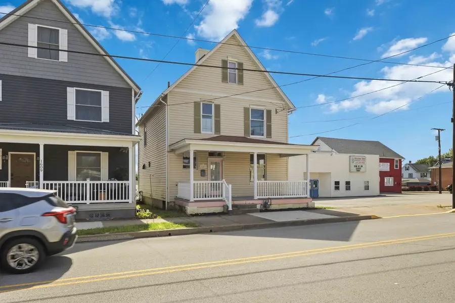 1607 Ligonier Street, Latrobe, PA 15650 - #3