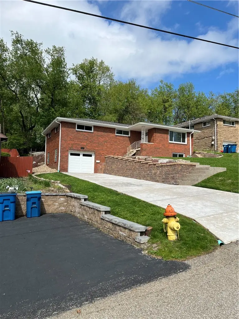 526 Foltz Dr, Verona, PA 15147 - #2