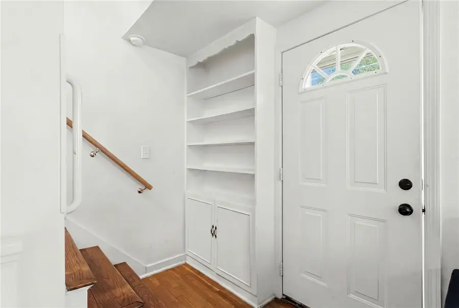 5644 Valleyview Drive, Bethel Park, PA 15102 - #3