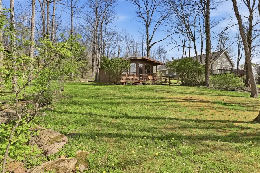 153 Breastview Dr, Friedens, PA 15541 - #3