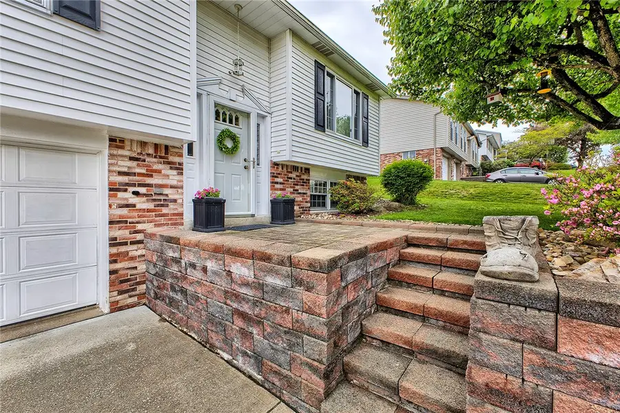 65 W Glennis Drive, Greensburg, PA 15601 - #3