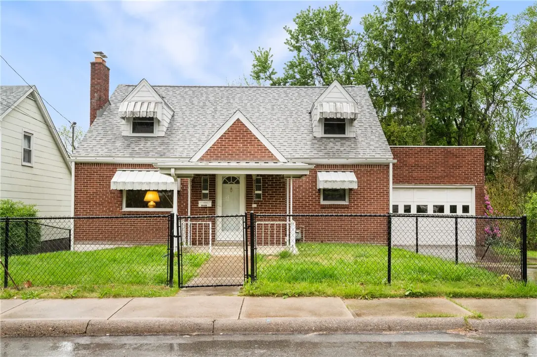 1351 Strawn Ave, New Kensington, PA 15068 - #1