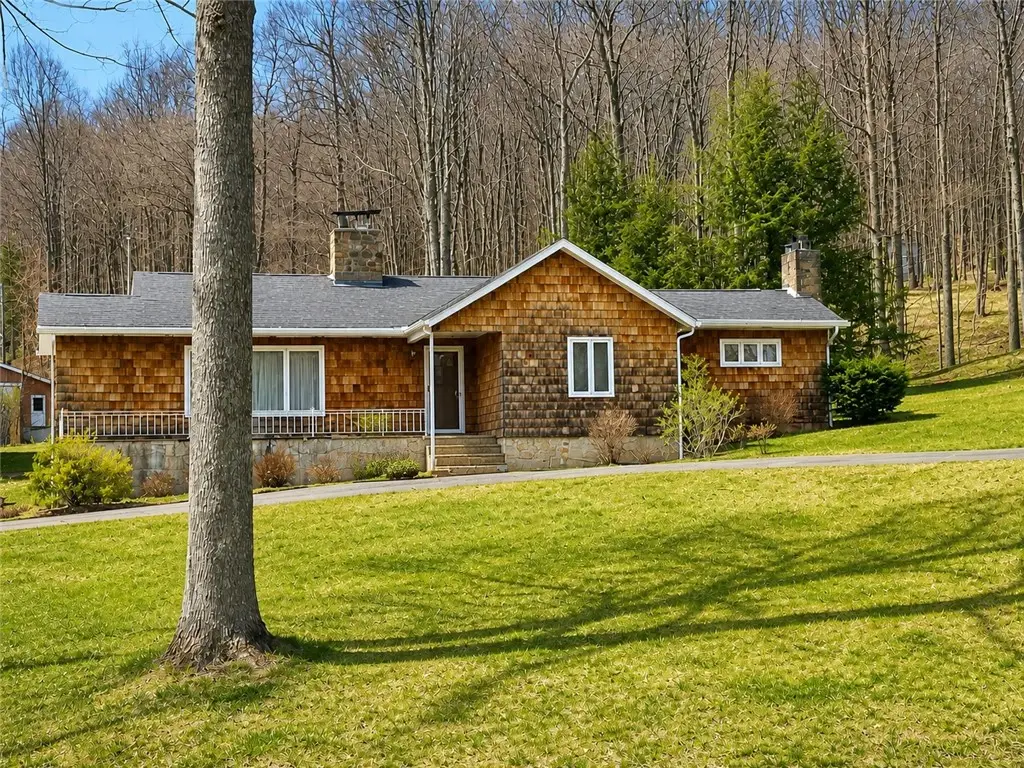 326 Keslar School Rd, Acme, PA 15610 - #1