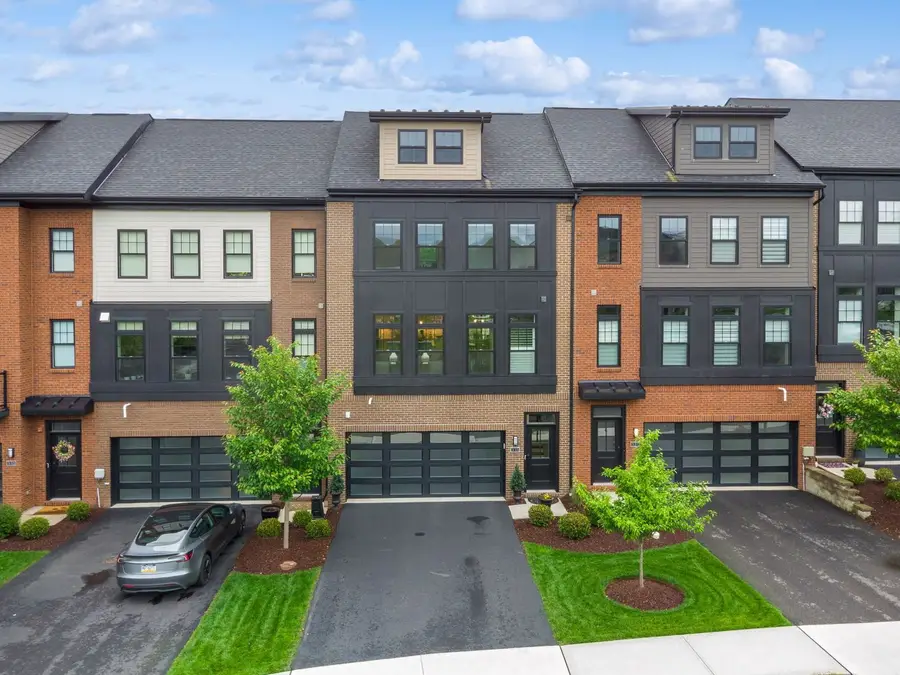 335 Azalea Drive, Venetia, PA 15367 - #2
