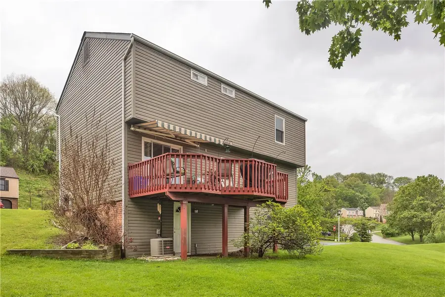 156 Dinwiddie Dr, New Kensington, PA 15068 - #3