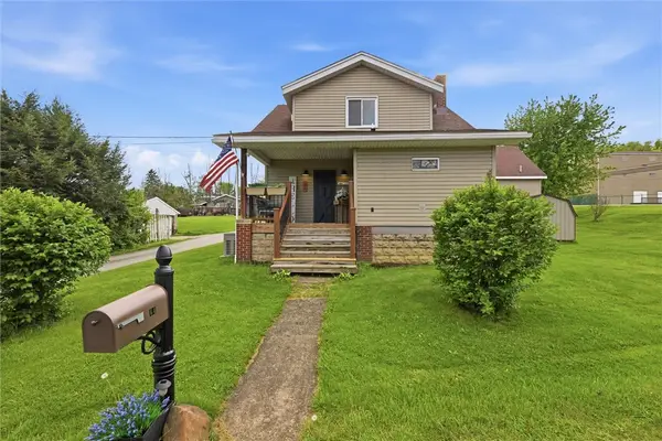 64 Florida Ave, Apollo, PA 15613