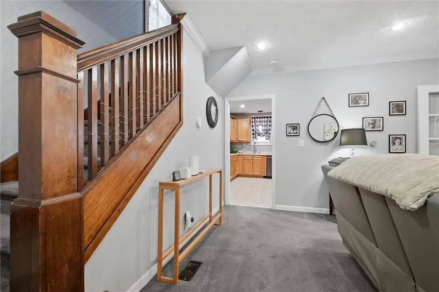 64 Florida Ave, Apollo, PA 15613 - #2
