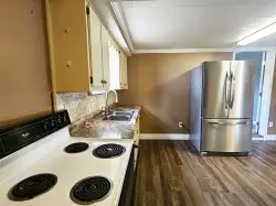 10 Eggers Ave, Belle Vernon, PA 15012 - #2