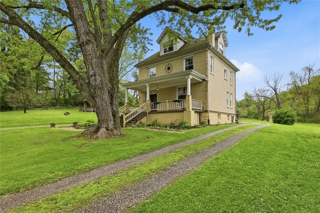 742 Evergreen Rd, Leechburg, PA 15656 - #1