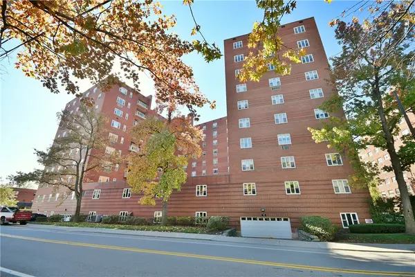 4625 Fifth Ave #202, Pittsburgh, PA 15213