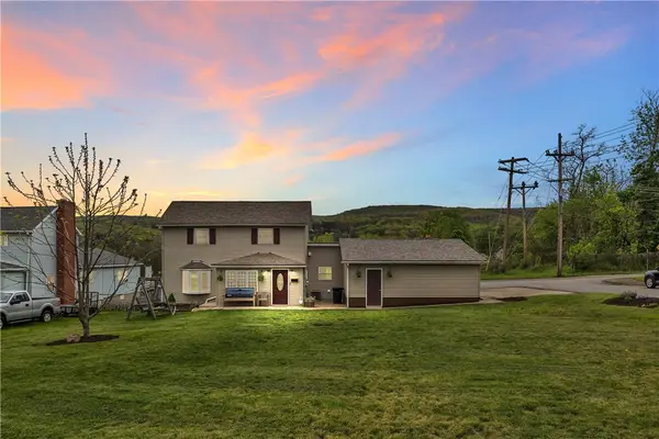 429 W 3rd St, Derry, PA 15627