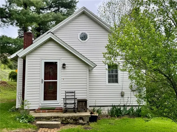 106 Lowry St, Lyndora, PA 16045