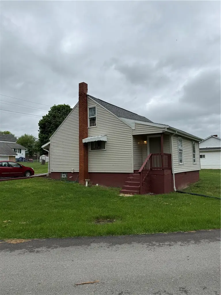 802 8th St, Mather, PA 15346 - #3
