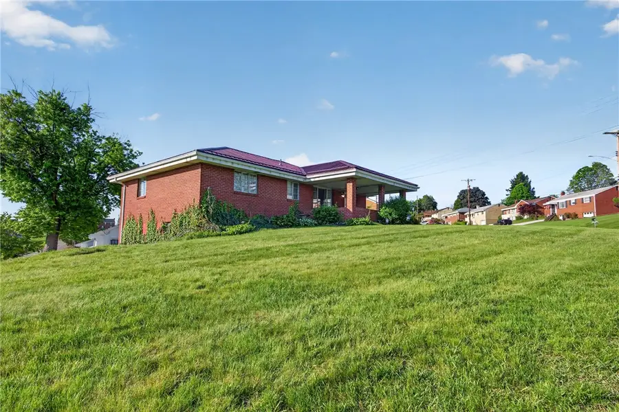 105 Flicker Dr, Kennedy, PA 15136 - #3